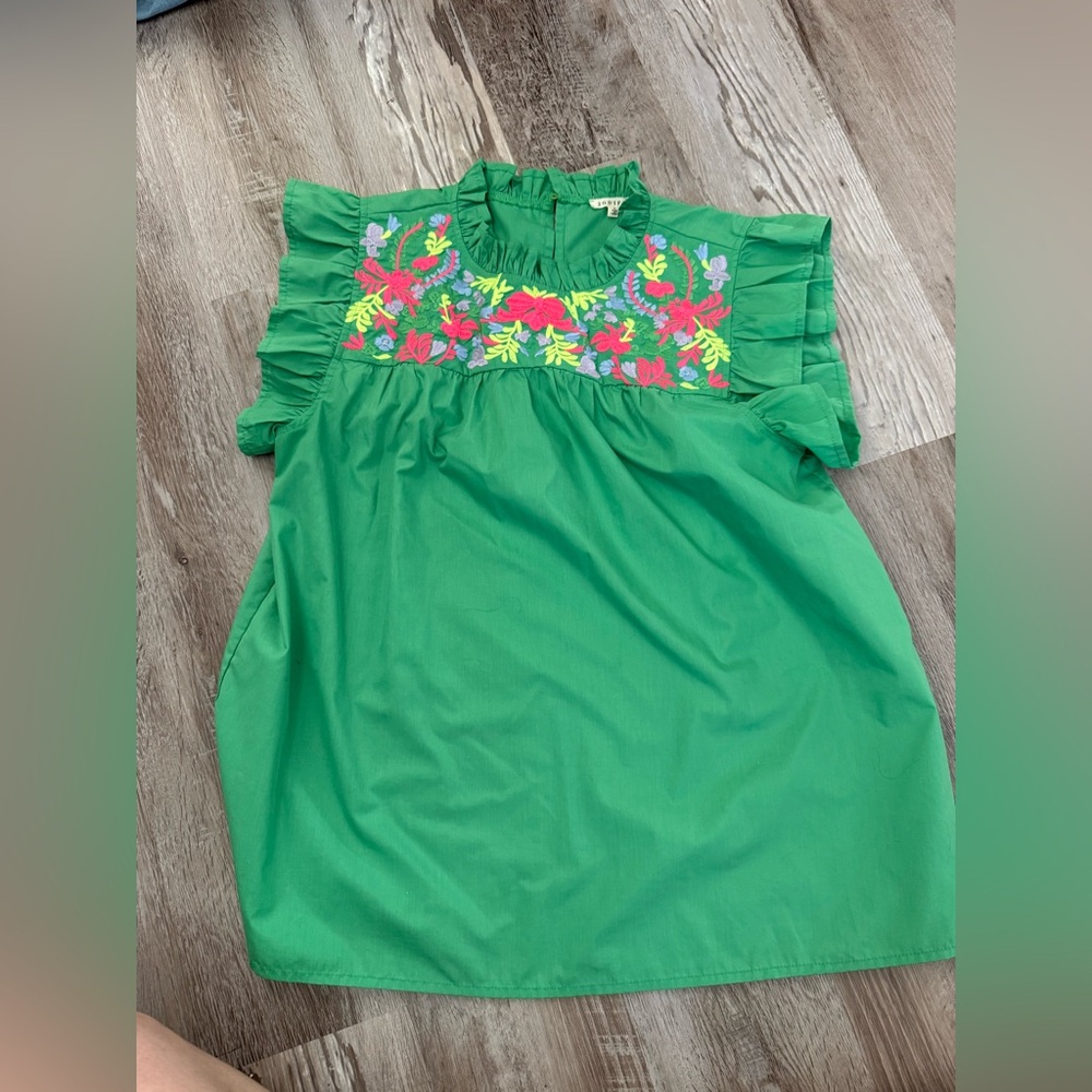 JODIFL Green Top with Colorful Embroidery